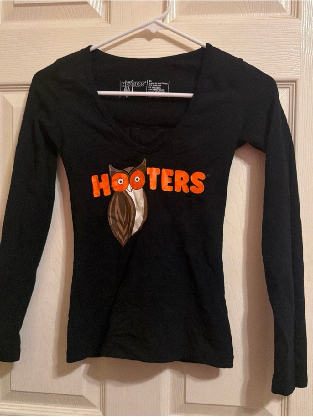 Hooters Black Long Sleeve V-Neck Top with Orange Logo and Brown Owl